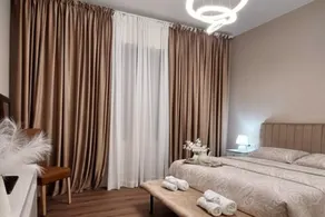 3 Bedrooms • 8 Guests • Parking 3 Cars - Image 3