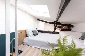 Sous les Étoiles Montreuil, Air Conditioning & Catamaran Net - Image 3