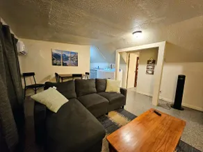 Riverview 1br upper private unit - Image 2