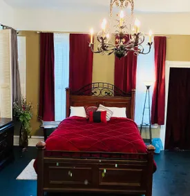 1 Bedroom Apt Loft - Great Location - Image 5