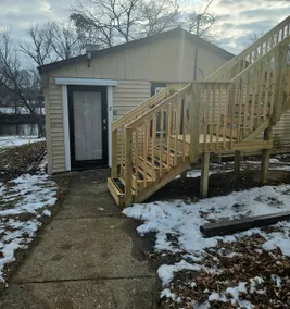 Cozy RiverView Home - Image 2
