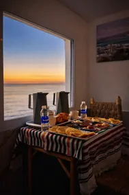 The Blue Pearl Sea View + breakfast (Entire House) - Image 5