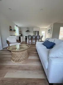 Willow Point Luxury Cottage w/ Outdoor Sauna - Image 3