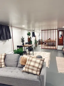 Discover Your Cozy Modern Retreat in Seattle! - Image 2