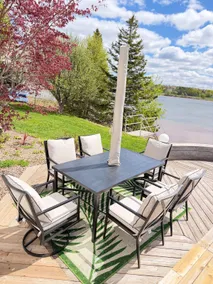 Luxury Waterfront +PrivateBeach Kayak & pedal boat - Image 4