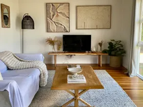 Mid Century Bungalow - entire home - Image 3