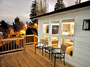 Private Cottage w/ View Deck, 5 Min to Airport - Image 3