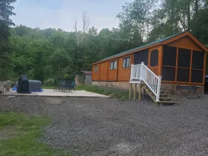 Cabin- Cozy, Quiet, wooded & private Hot Tub - Image 3