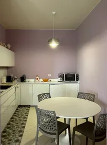 Seaside residence with private parking space - Image 3