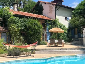 Spacious 2 bed house with pool - Image 5