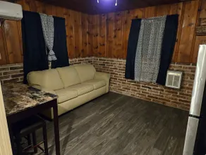 Shadrack Resort Cabin 8 - Image 3