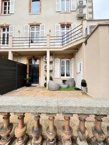 Apartment 1, 60 m2 with Air conditioning and terrace Avenue Baudin - Image 3