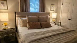 Bourbon Escape + HotTub + FirePit + Walk to Dine - Image 2