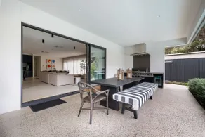 The Hudson with Heated Pool - Image 4