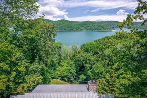 Lakeside Lookout on Center Hill Lake - Image 2