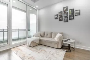 Modern Downtown Unionville Stay - Image 2