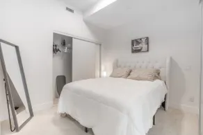 Modern Downtown Unionville Stay - Image 5