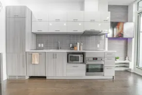 Modern Downtown Unionville Stay - Image 3