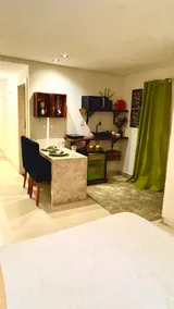 Anacapri Studio on the beach/Condominium/near Airport - Image 2