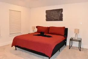 Modern 4BRHome|Near DT|King Bed Master|2CarGarage - Image 4