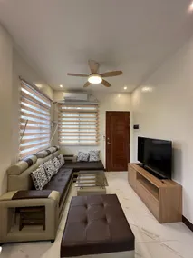 Cute small house. - Image 2