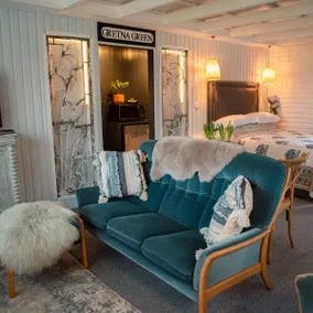 Stylish Cabin close to Gretna Green with parking - Image 2