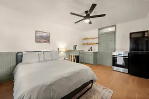 Tech Terrace Cottage - TTU, J&B Coffee, Brewrey - Image 5