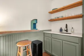 Tech Terrace Cottage - TTU, J&B Coffee, Brewrey - Image 4