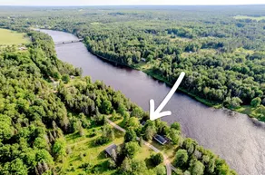 Fall Colors & River Views | Cozy Escanaba Cabin - Image 3