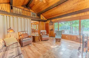 Fall Colors & River Views | Cozy Escanaba Cabin - Image 5