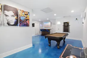 Glass Haven -Saltwater Hot Tub & Game Room! - Image 3