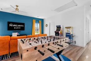 Margarita Manor~Heated Pool~Hot tub~Game room - Image 3