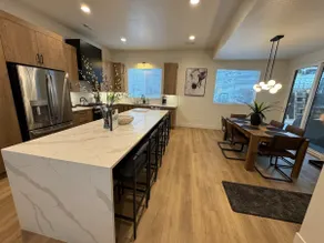 5BR Adventure Hub | Pineview | Sleep 12 | 4.5 bath - Image 4