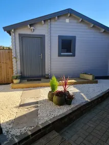 Milton Lodge, Horton, Berkshire - Image 2