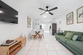 2 Bedroom Courtyard Unit - Image 5