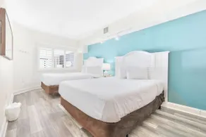 Oceanfront Condo just steps to the beach, Free parking and no resort fees! - Image 4
