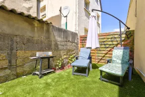 Beautiful home with garden. - Image 4