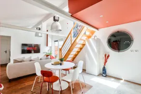 Beautiful home with garden. - Image 3