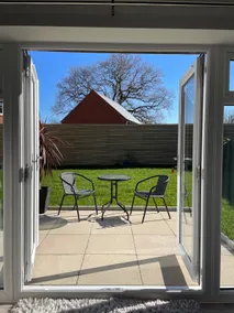 THE ANNEX, pet friendly, with a garden in Wimborne Minster - Image 4