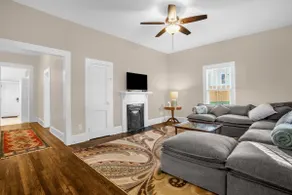 Cozy 3BR/2BA | Walk to Downtown | 15 Min to Elon - Image 3