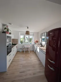 Cozy and bright apartment - Image 3