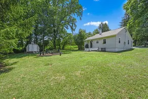 Cottage by the Pines - Image 2