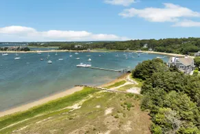 Scraggy Neck 5-Bed Retreat, Fenced Yard with Deck , Sleeps 10, Dog-Friendly, Grill, Community Boat Ramp and Playground, Scenic Loop for Walking and Biking, Perfect Vacation Getaway, 24 Hour Hospitality - Image 4