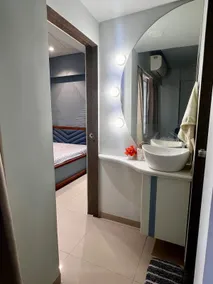 Luxury Stay Studio apartment - Image 4