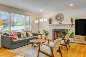 Huge 5-Bedrooms 15Min To Washington D.C. - Image 2