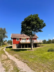 Rural cottage in a secluded location in the middle of the forest - Image 2