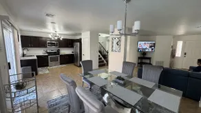 Cozy Las Vegas retreat - Image 3