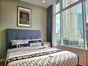 KLCC VIEW| Cozy 2BR Sky Suites - Image 2