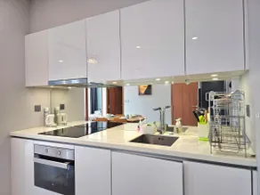 KLCC VIEW| Cozy 2BR Sky Suites - Image 4