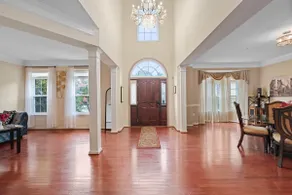 National Harbor- DC Suburbs- 4 bedrooms-Driveway - Image 3